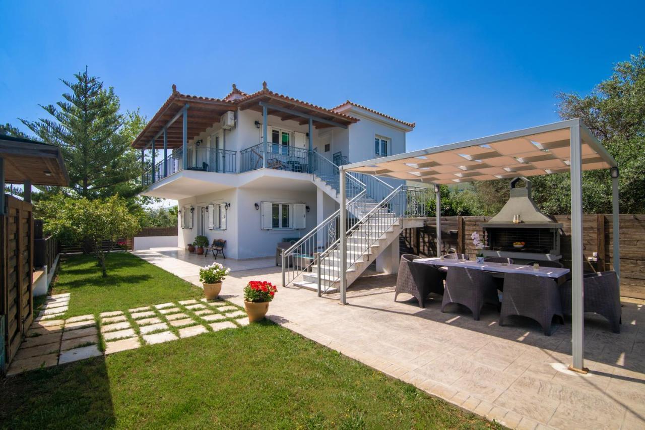 Ruvelis Villa Fiolitis ภายนอก รูปภาพ